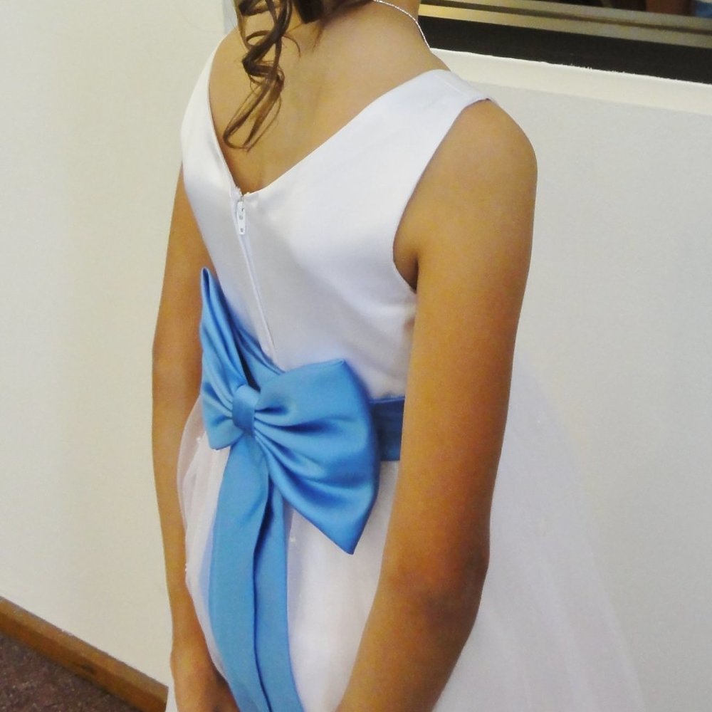 Communion Dress - Picture 4 of 15